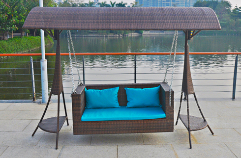 Cận cảnh vẻ đẹp của bộ xích đu nghệ thuật có mái che đang hot nhất thị trường