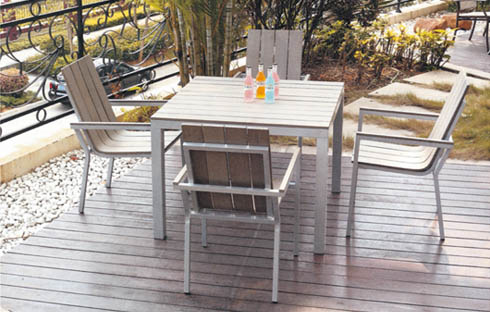 Cách chọn bàn ghế ngoài trời cho quán café hiện đại