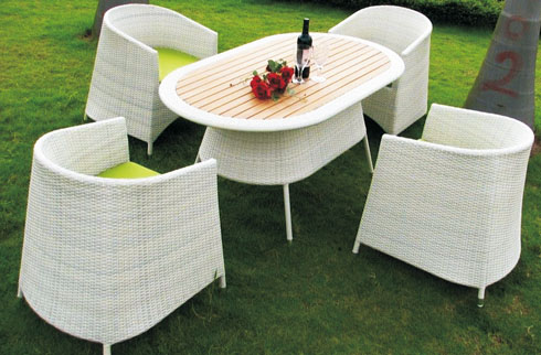 Các mẫu bàn ghế sân vườn nhựa giả mây đang khuynh đảo thị trường 2017