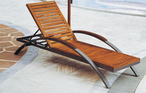 Mẫu giường bể bơi gỗ gấp khúc thịnh hành nhất thị trường hiện nay