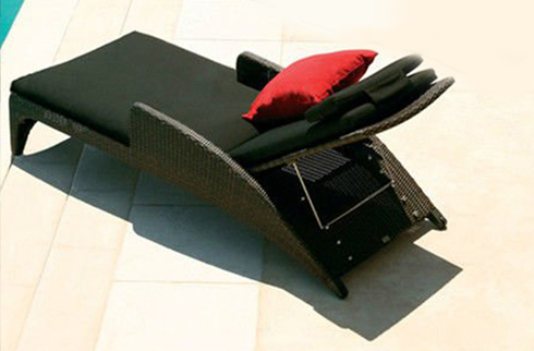 Thưởng thức ngày hè náo nhiệt cùng mẫu giường bể bơi thiết kế ấn tượng