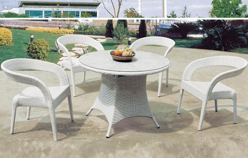 Bàn ghế mây sân vườn – lựa chọn hot nhất trong hè 2017