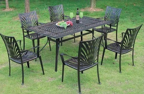 ​Bàn ghế ngoài trời - đưa không gian sinh hoạt đến gần hơn với thiên nhiên