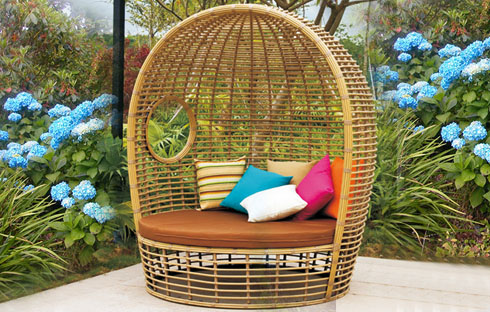 ​Tận hưởng cảm giác thư thái tuyệt vời với 3 mẫu giường nằm bể bơi cao cấp