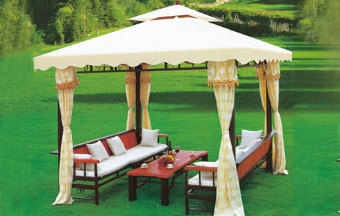 Làm mới không gian sống với những bộ bàn ghế sân vườn độc đáo