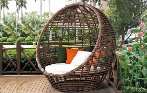 Những mẫu giường nằm bể bơi nhựa giả mây bền đẹp, thư giãn