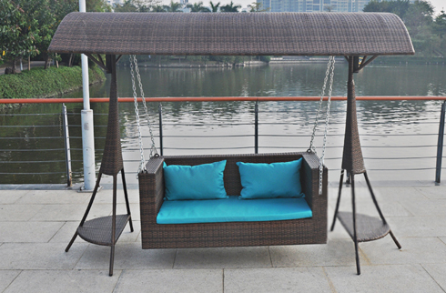 Vì sao ghế xích đu nhựa giả mây rất được ưa chuộng?