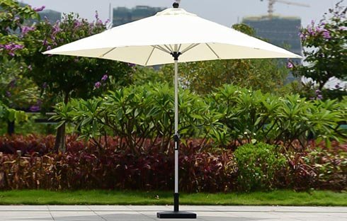 Những mẫu ô che nắng ngoài trời tuyệt đẹp cho không gian vườn