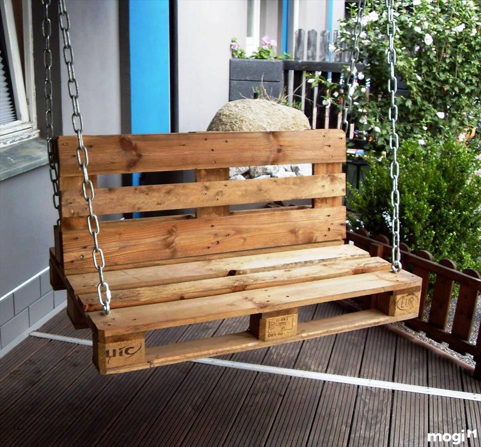 Giới thiệu những mẫu xích đu gỗ trong nhà được ưa chuộng nhất 2018