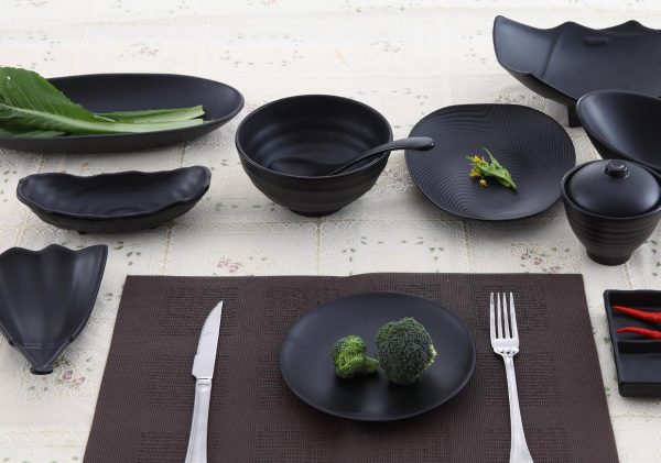 Bộ bát đĩa Hàn Quốc men đen quét màu