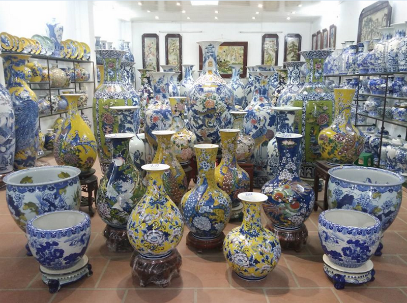Dựa vào các họa tiết trên các sản phẩm