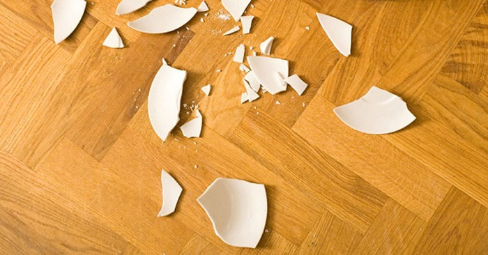 Cãi vã, đổ vỡ