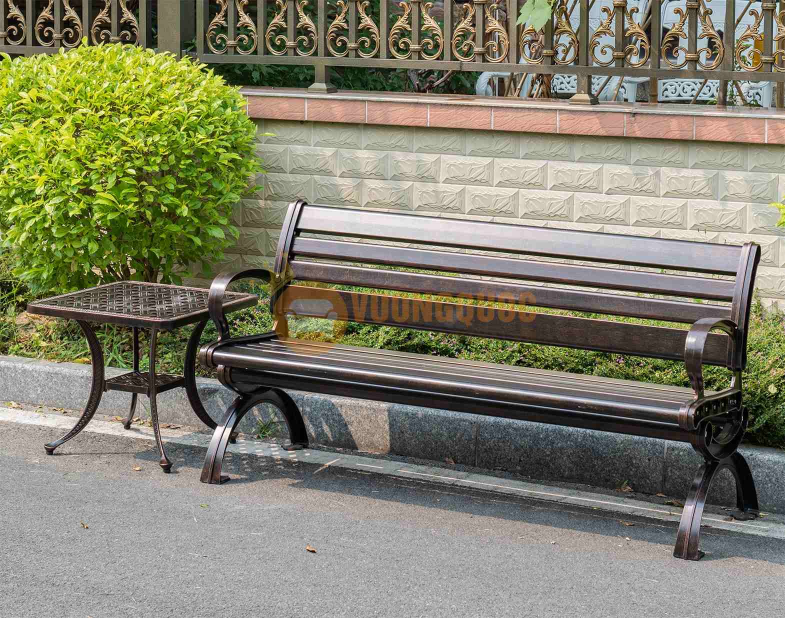 Ghế dài sân vườn đơn giản, tinh tế