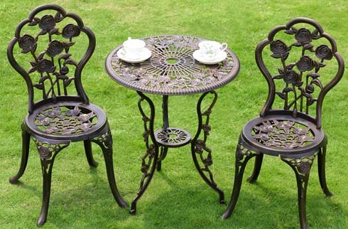 Gợi ý một số mẫu bàn ghế ngoài trời nhập khẩu tượng nhất