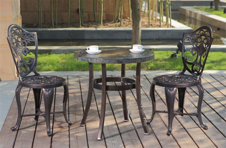 Cách chọn bàn ghế sân vườn ngời trời nhập khẩu CHUẨN nhất