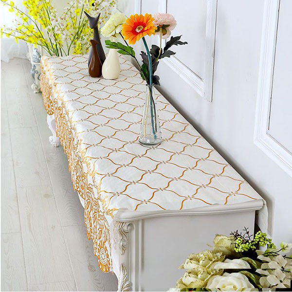 Sử dụng khăn trải trang trí